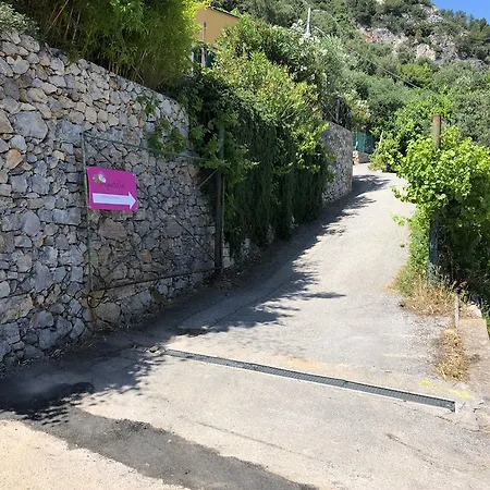 Au Giardin Pensionat 4*