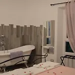 Au Giardin فاريغوتي